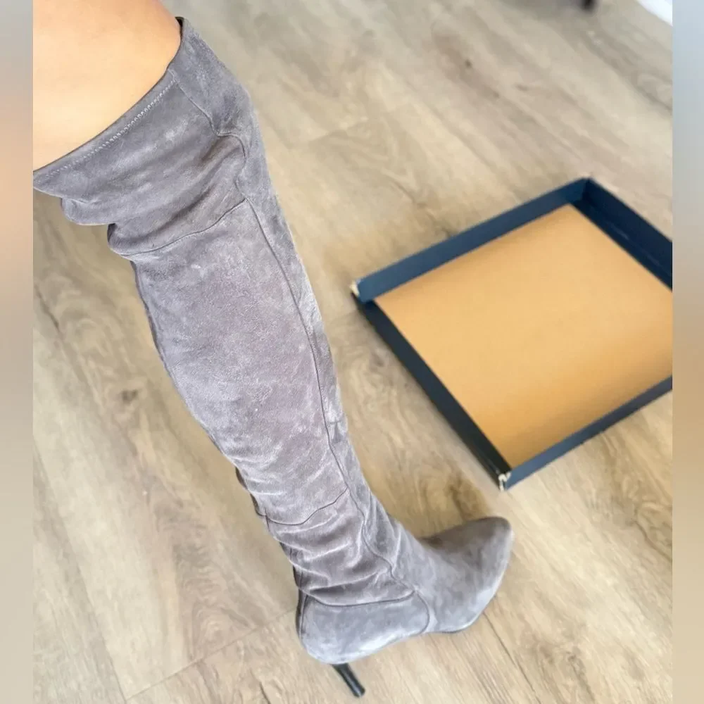 Cole Haan sculpted knee
